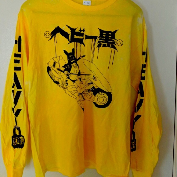 Custom tshirt - Picture 1 of 2